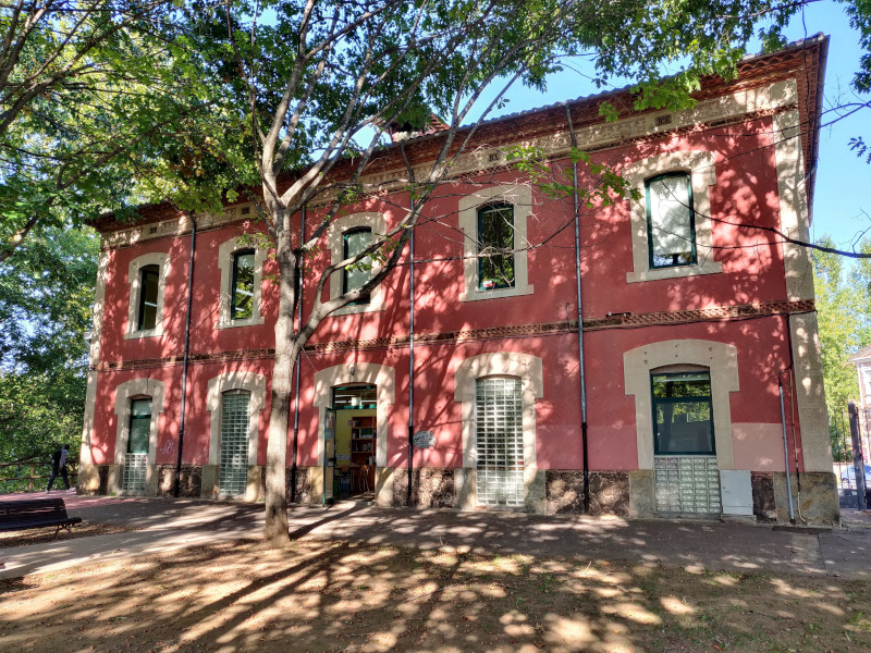 Escola d'adults d'Olot